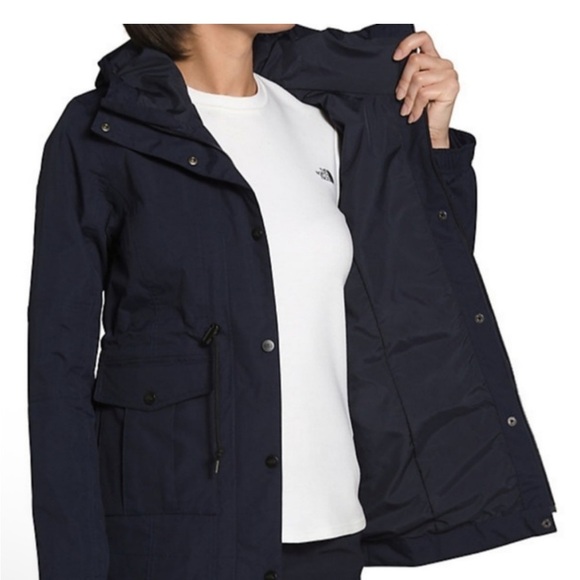 The North Face Black Utility  zoomie Jacket - Picture 6 of 6